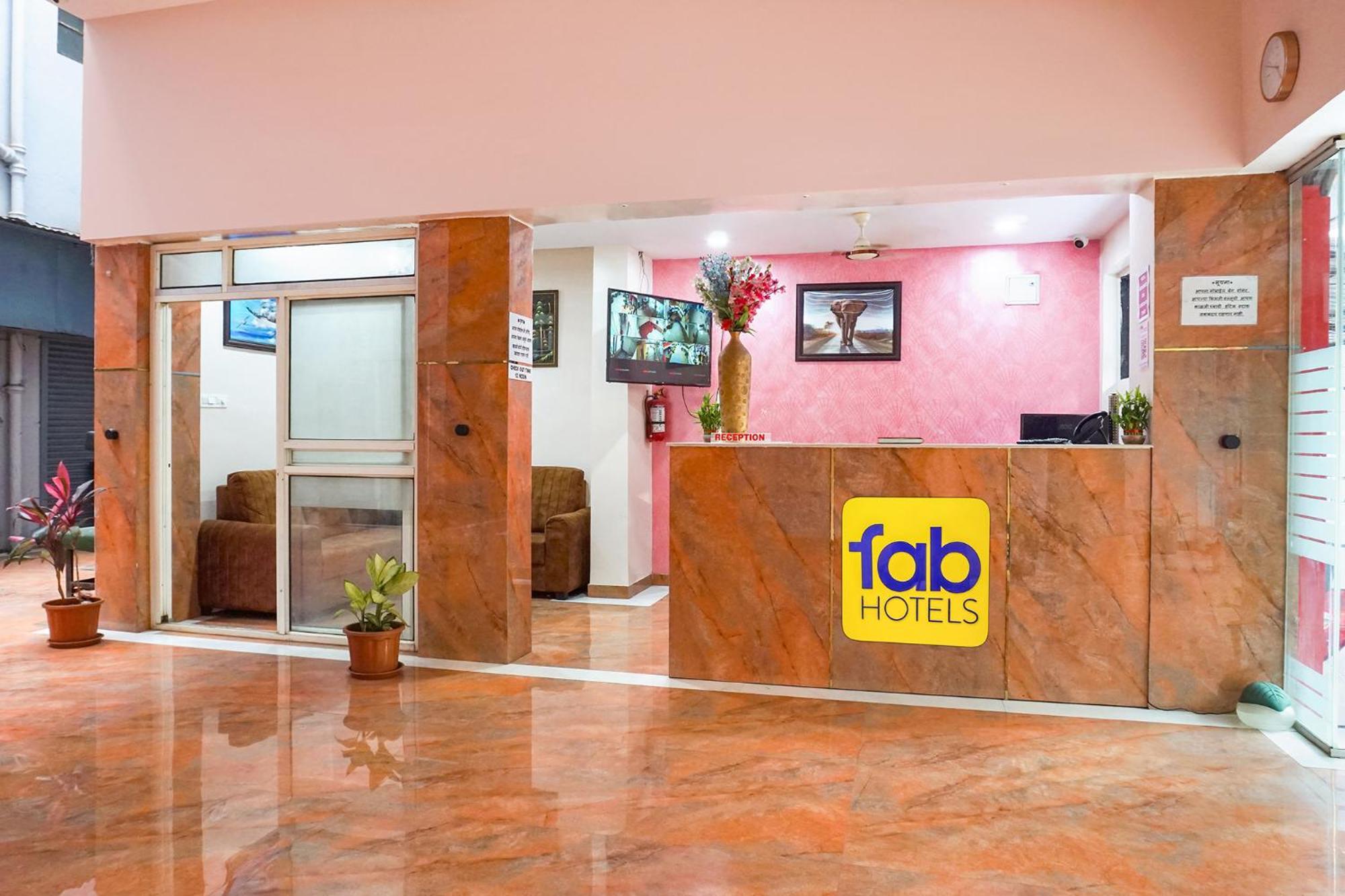 Fabhotel Rachana Residency - Nr Shivaji Nagar Metro Station 浦那 外观 照片